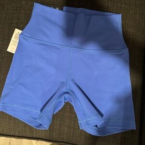 💙 Aritzia Golden Life Cheeky Hi-Rise Shorts – Cali Blue ✨